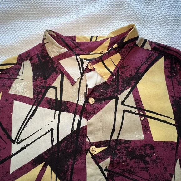 Vintage Geometric Pattern Short Sleeve Button-Up Shirt Retro Larger Sized - Picture 3 of 7